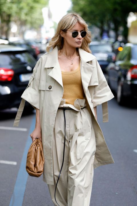 5 Ways to Style a Trench Coat - Chic Trench Coat Outfit Ide