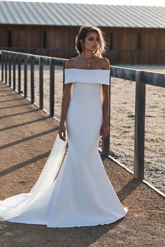 Elegant Mermaid Ivory Off the Shoulder Wedding Dresses Long Simple .