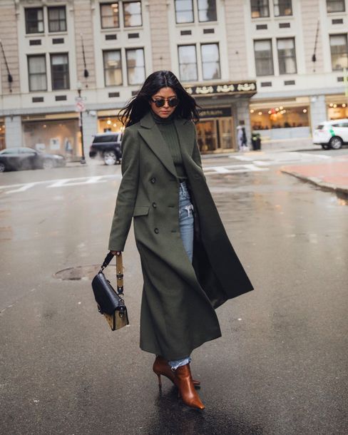 Coat, $300 at cinziarocca.com - Wheretoget | Green coat outfit .