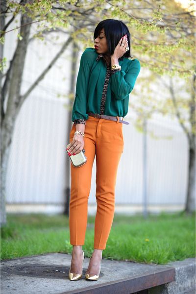 Loving that color combo! | Orange blouses outfit, Gold pants .