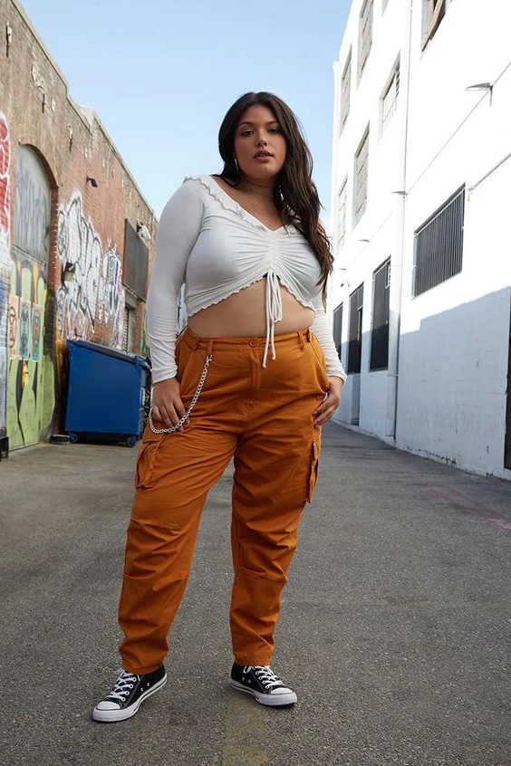 35+ Ways How To Wear Cargo Pants For Women 2020 | Plus size cargo .