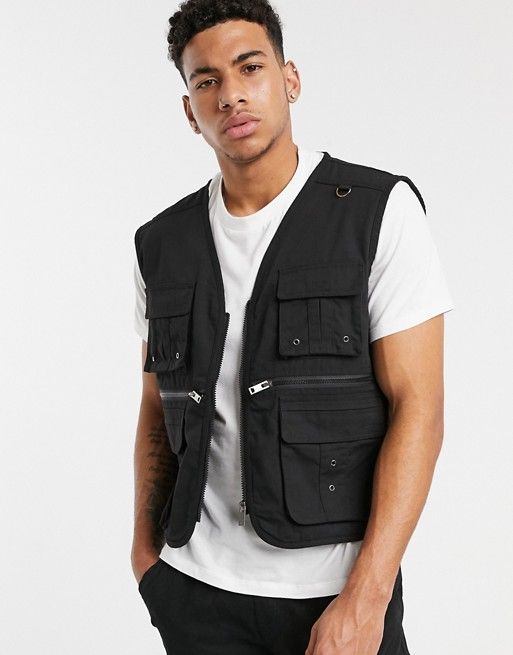 Outfits With Cargo Vests
     