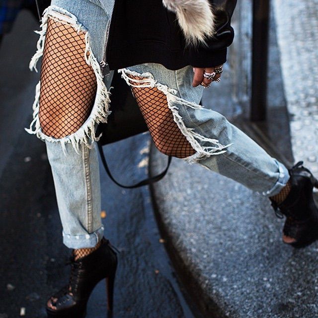 Love the fish nets under the ripped jeans | Fashion, Fishnet .