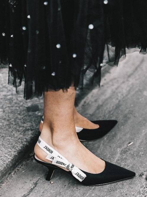 The Official Dos and Don'ts of Black-Tie Attire for Women | Heels .