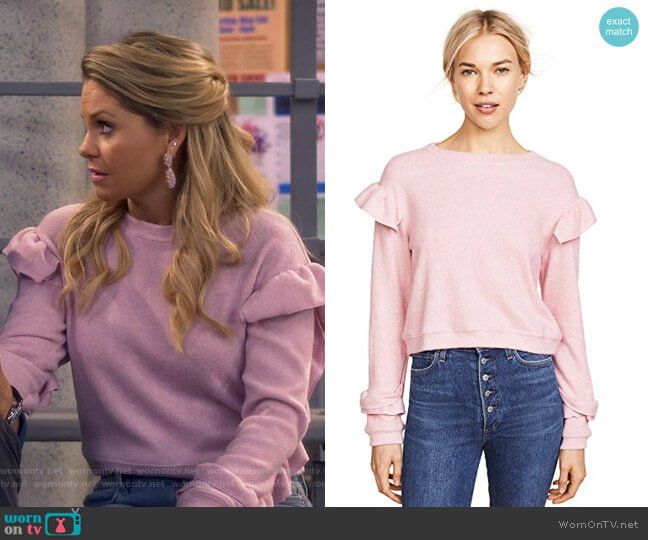 DJ's pink ruffled sleeve sweater on Fuller House | Dj tanner .