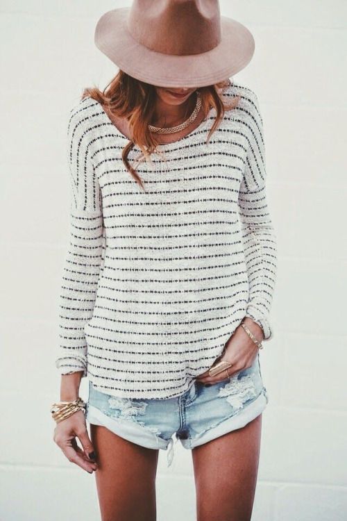 20 Light Sweater Styles to Pop up Your Looks - Pretty Designs .