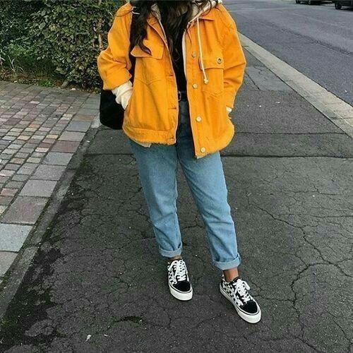 Cute bright yellow jacket over casual outfit. | Fashion outfits .