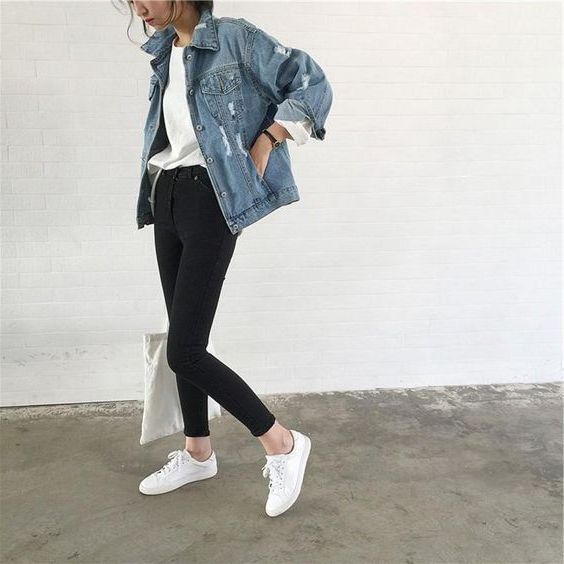 Best Oversized Denim Jacket Outfit Ideas 2022 | Denim jacket .