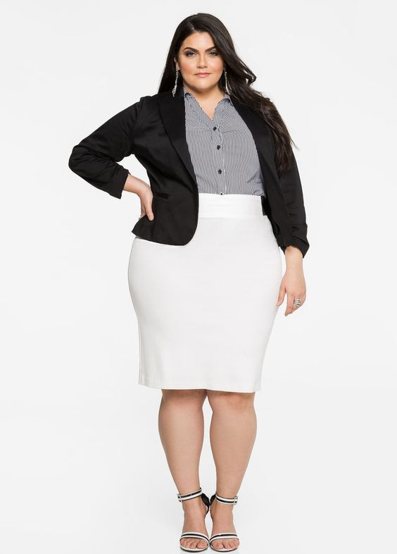 How to wear plus size skirts with blazers | Plus size pencil skirt .