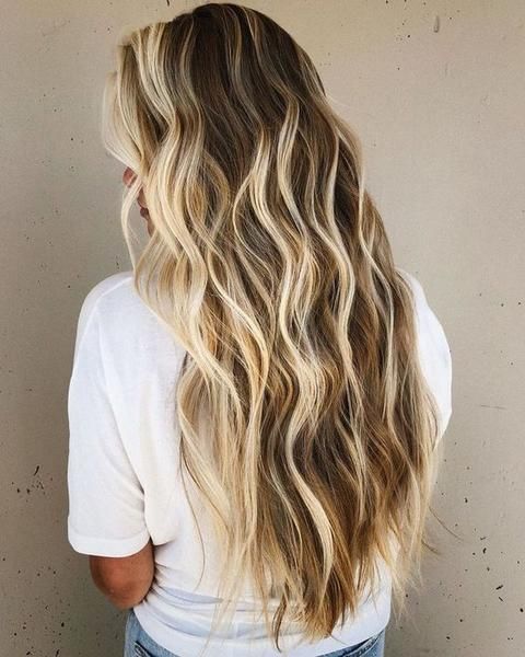 5 Quick & Easy Hairstyles For Fall | Beach wave hair, Beachy waves .