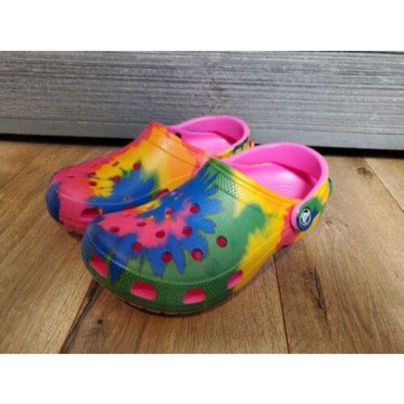 NWOT Crocs Rainbow Tie Dye Women's Clogs Size 7 Men's 5 Pink Blue .