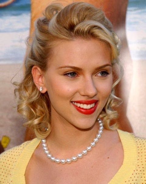 21 Retro Hairstyles: Scarlett Johansson | Scarlett johansson .