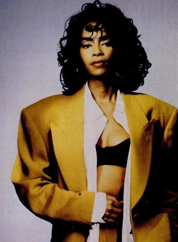 80s Shoulder pads | Shoulder pads fashion, 80s fashion, Fashi