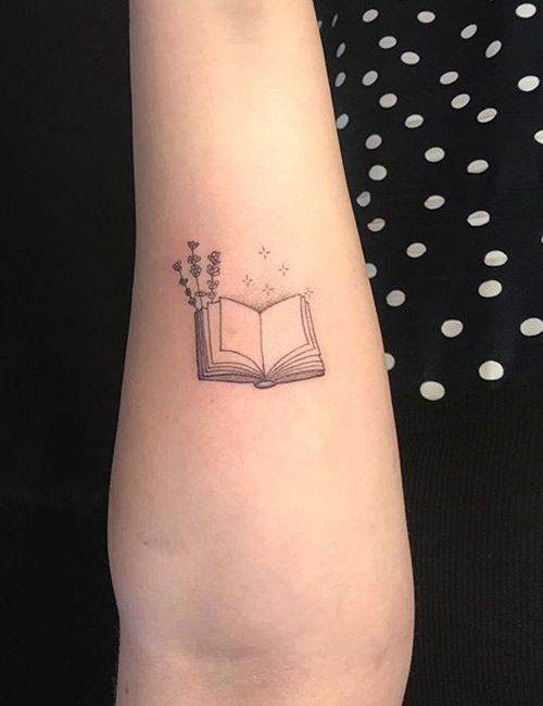 21 Minimalist And Small Tattoo Designs With Meanings | Bookish .