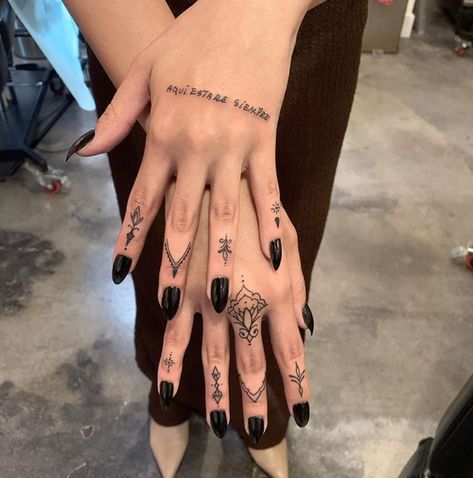 40+ Finger Tattoo Design Ideas | Hand and finger tattoos, Finger .