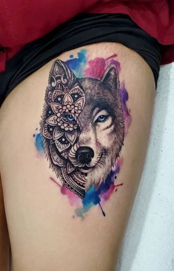 Wolf Tattoos - What's their Meaning? PLUS Ideas & Photos | Thigh .