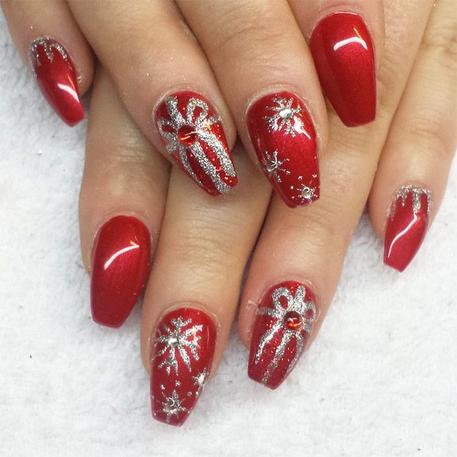 40 Christmas Nail Art In Gold, White And Red Colors | Christmas .