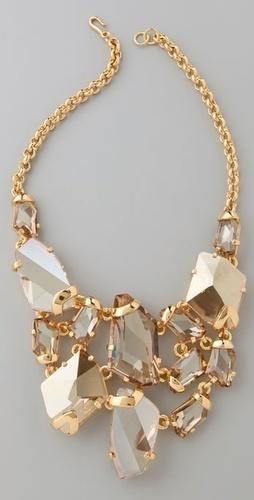 How to Wear a Statement Necklace - Society19 | Jewelry, Statement .