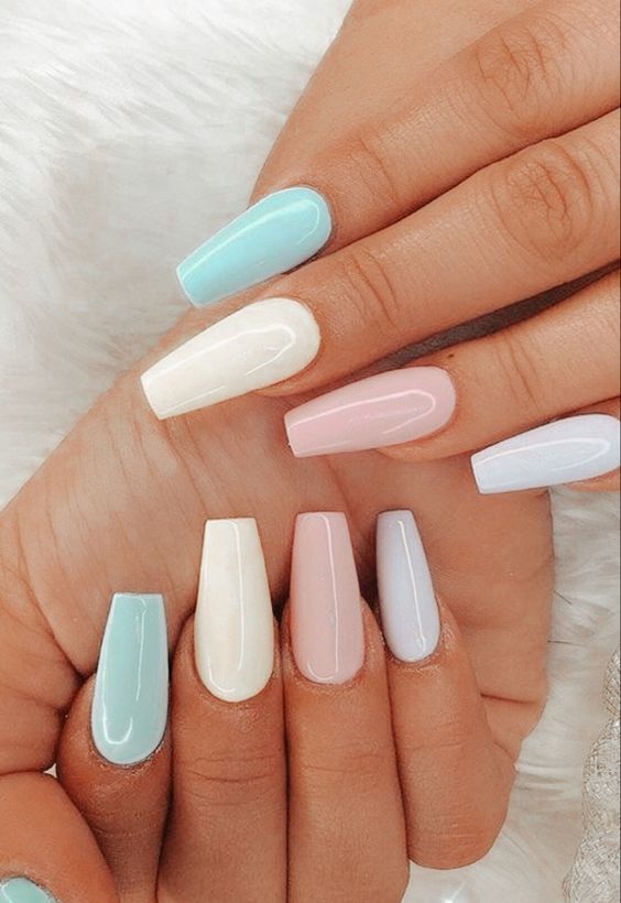 22+ Summer Nail Designs To Try This Year | Multicolored nails .