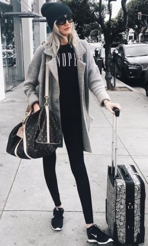 Stylish Trendy Airport Outfits