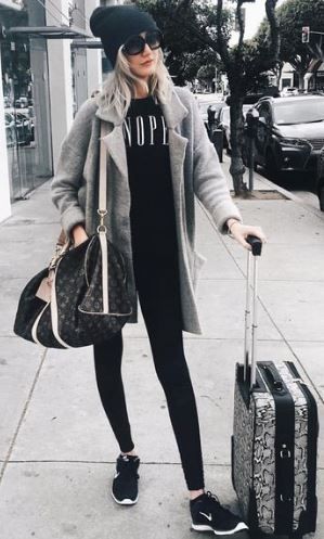 15 Cute Airport Outfits That Are Comfy And Chic | Cute airport .