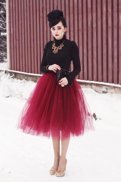 wine red tulle skirt | Winter skirt fashion, Fashion, Red tulle ski