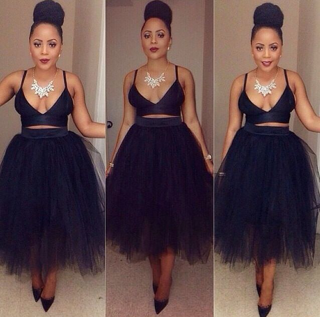 Black midi tulle skirt-perfect outfit for the holidays! | Moda .