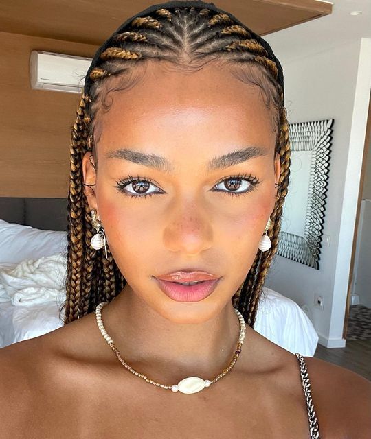 Pam Hughes on Instagram: "Hiiii" | Protective hairstyles braids .