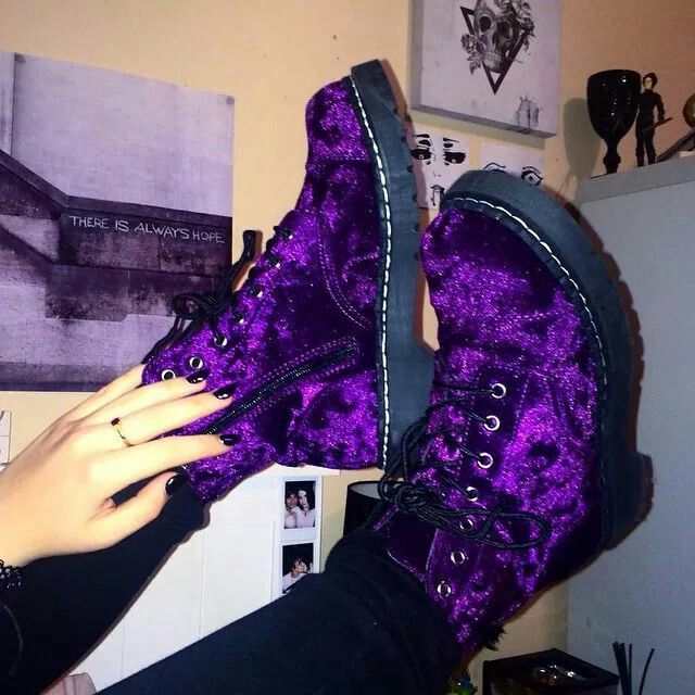 Ebony in purple crushed velvet combat boots. www.tragicbeautiful .