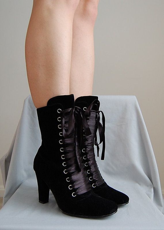 FRIGHTFUL ELEGANCE | Boots, Crazy shoes, Shoe boo