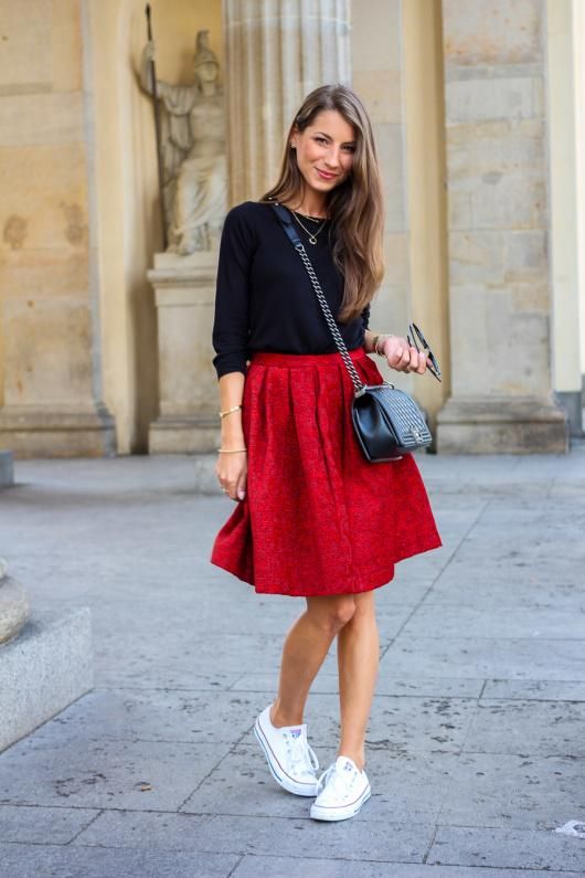 Street Style: The Latest News and Photos | Skirt and sneakers, Red .