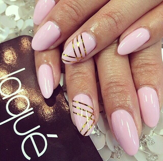 Oval Nail Shape Gold stripes | Trendige nägel, Fingernägel, Nai