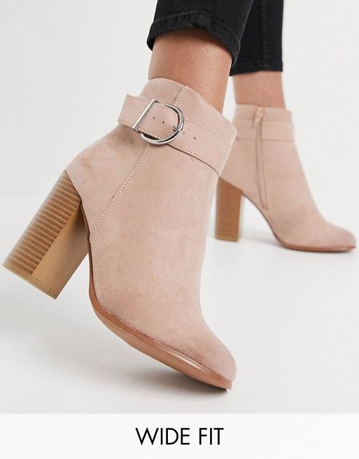 ASOS DESIGN Wide Fit Retreat heeled ankle boots in beige | ASOS .