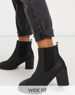New look Wide Fit heeled chelsea boots in black | ASOS | Black .