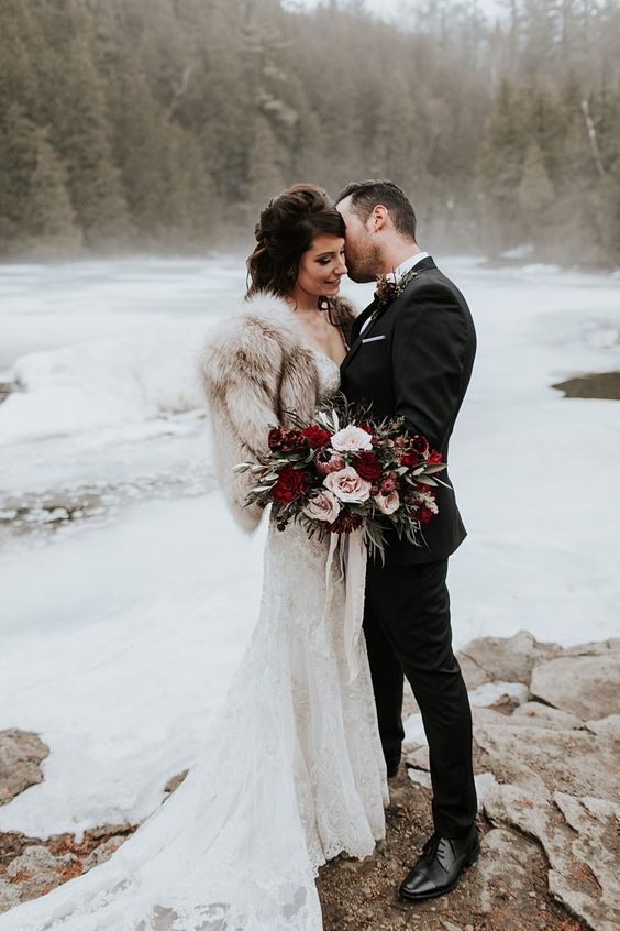 28 Winter Wedding Dresses to Help You Brave the Chilly Weather .