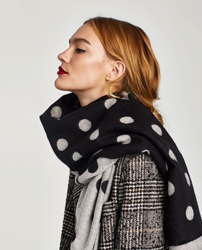 Women Outfits With Polka Dot
   Scarves